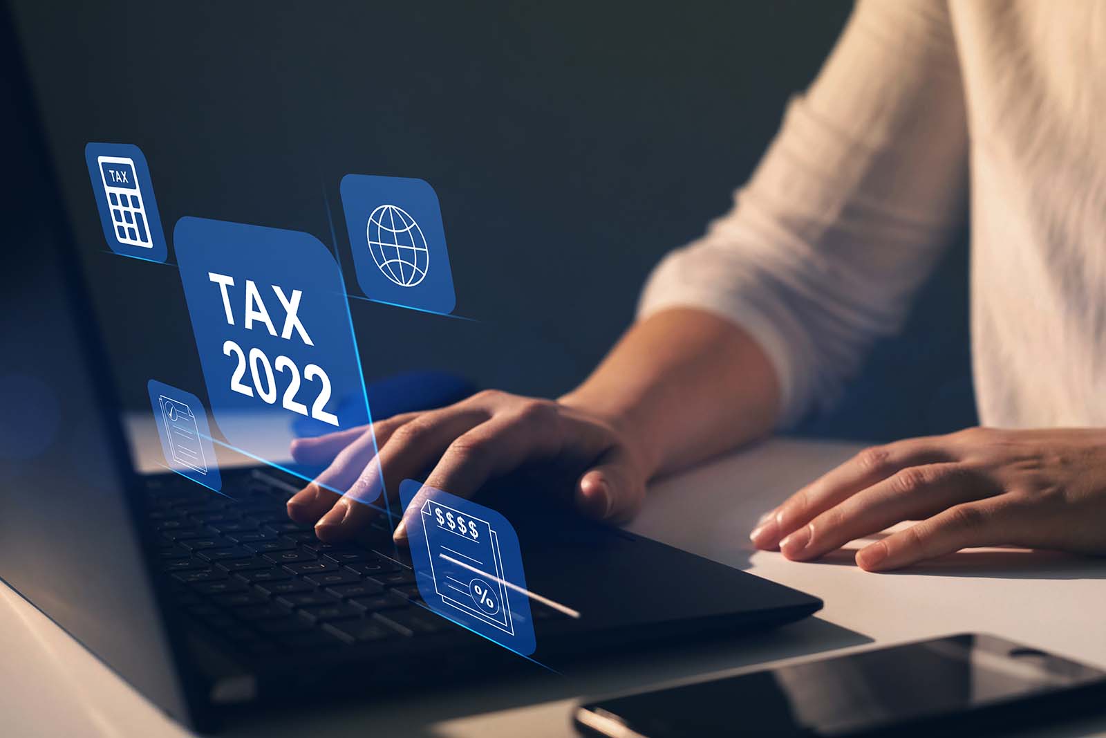 Tax exemption for 200 lei applicable to gross minimum salary, additional tax reporting obligations for postal and courier services and the implementation of e-Factura system for B2G transactions